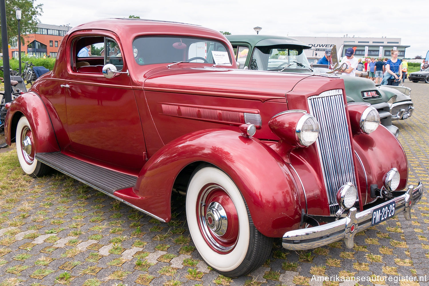 Packard One-Twenty uit 1936