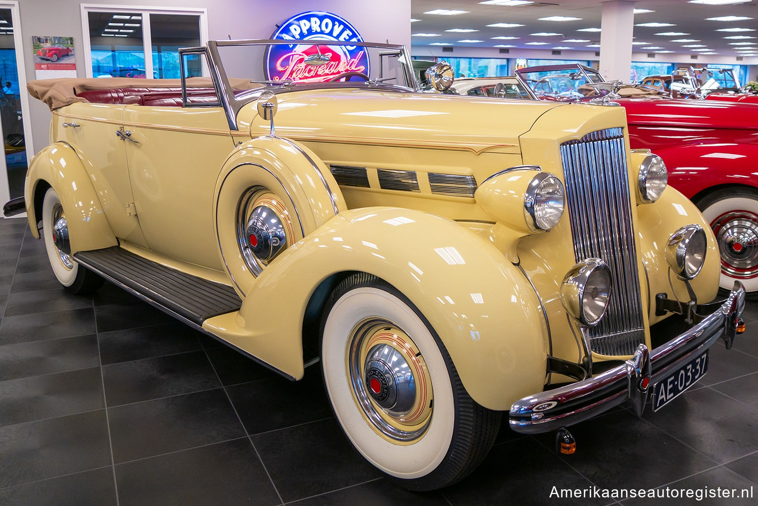 Packard One-Twenty uit 1937