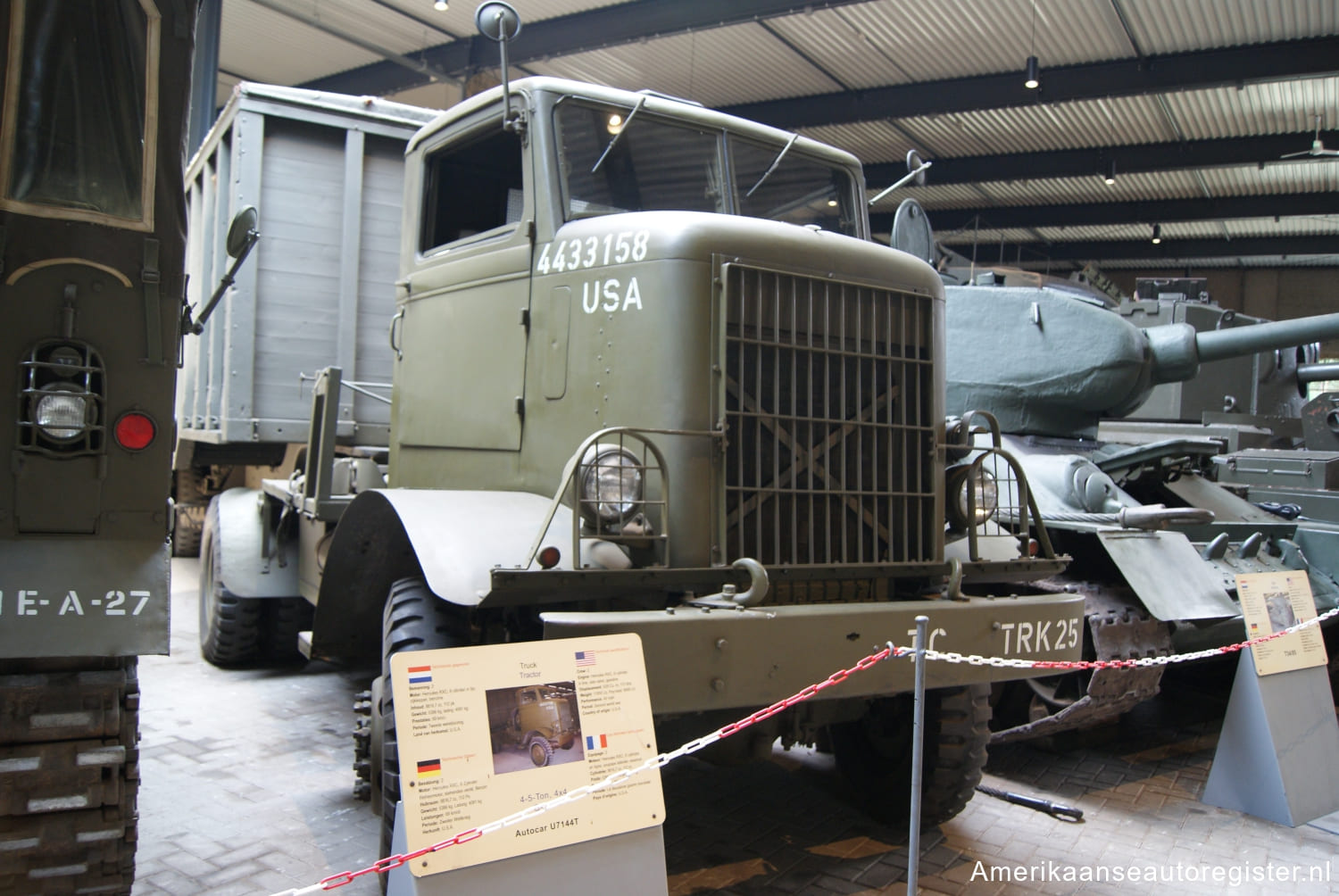 Vrachtwagens Autocar uit 1941