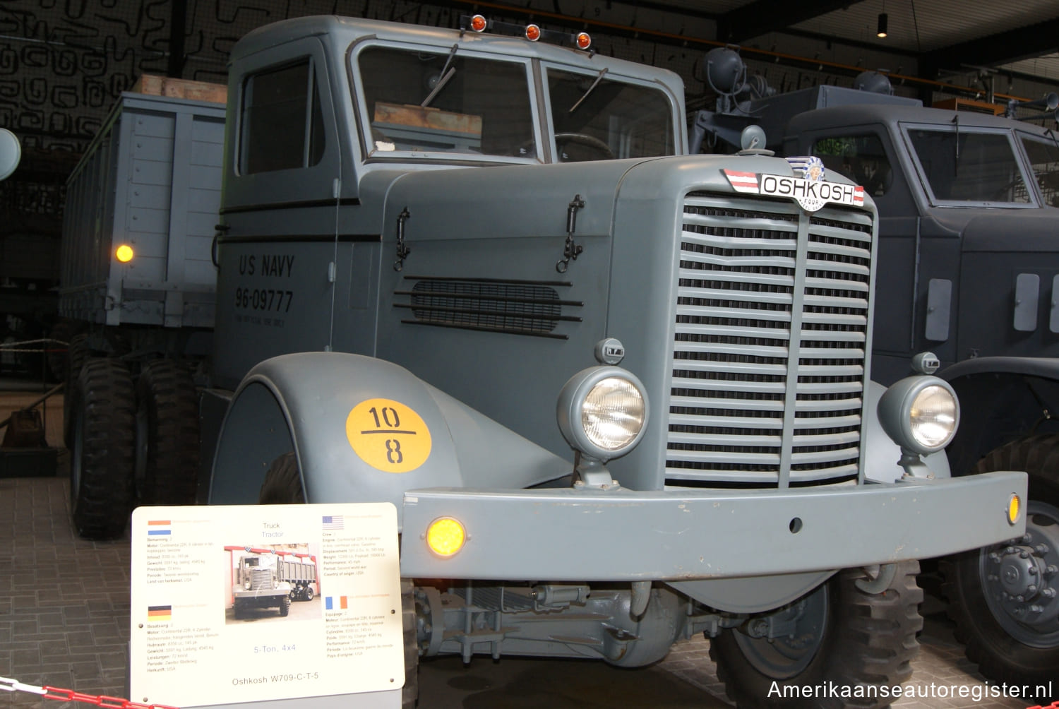 Vrachtwagens Oshkosh uit 1944