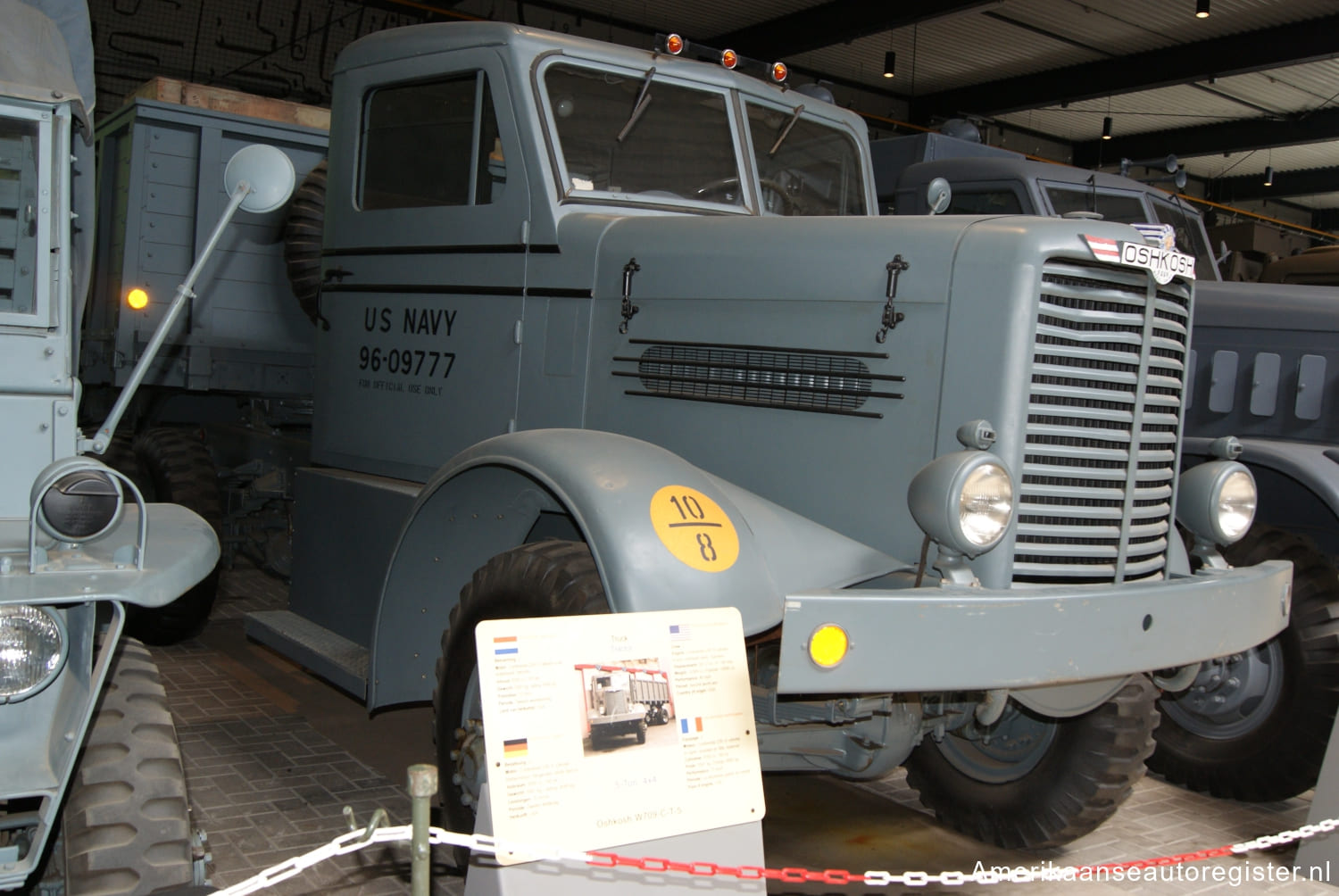 Vrachtwagens Oshkosh uit 1944