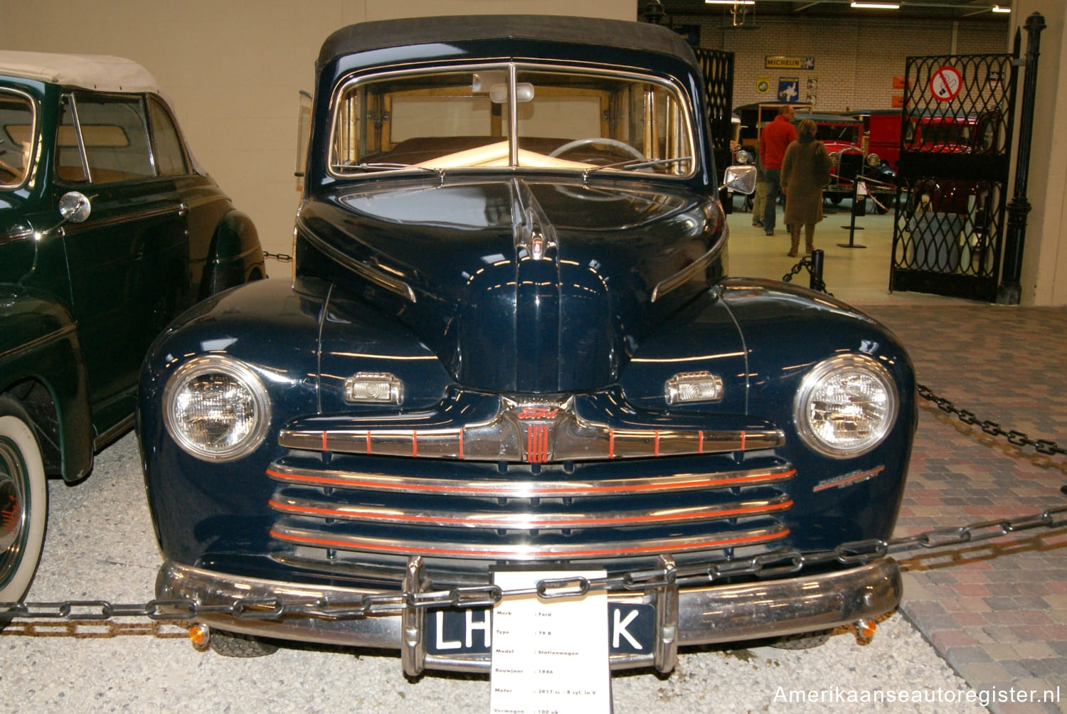 Ford Deluxe uit 1946