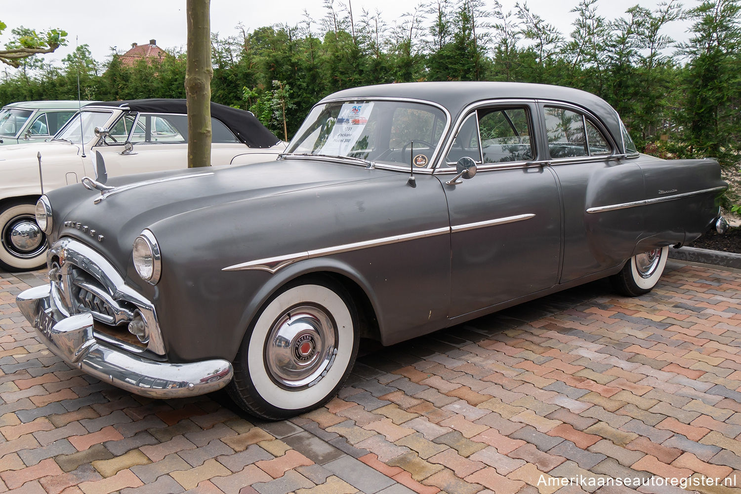 Packard 300 uit 1951