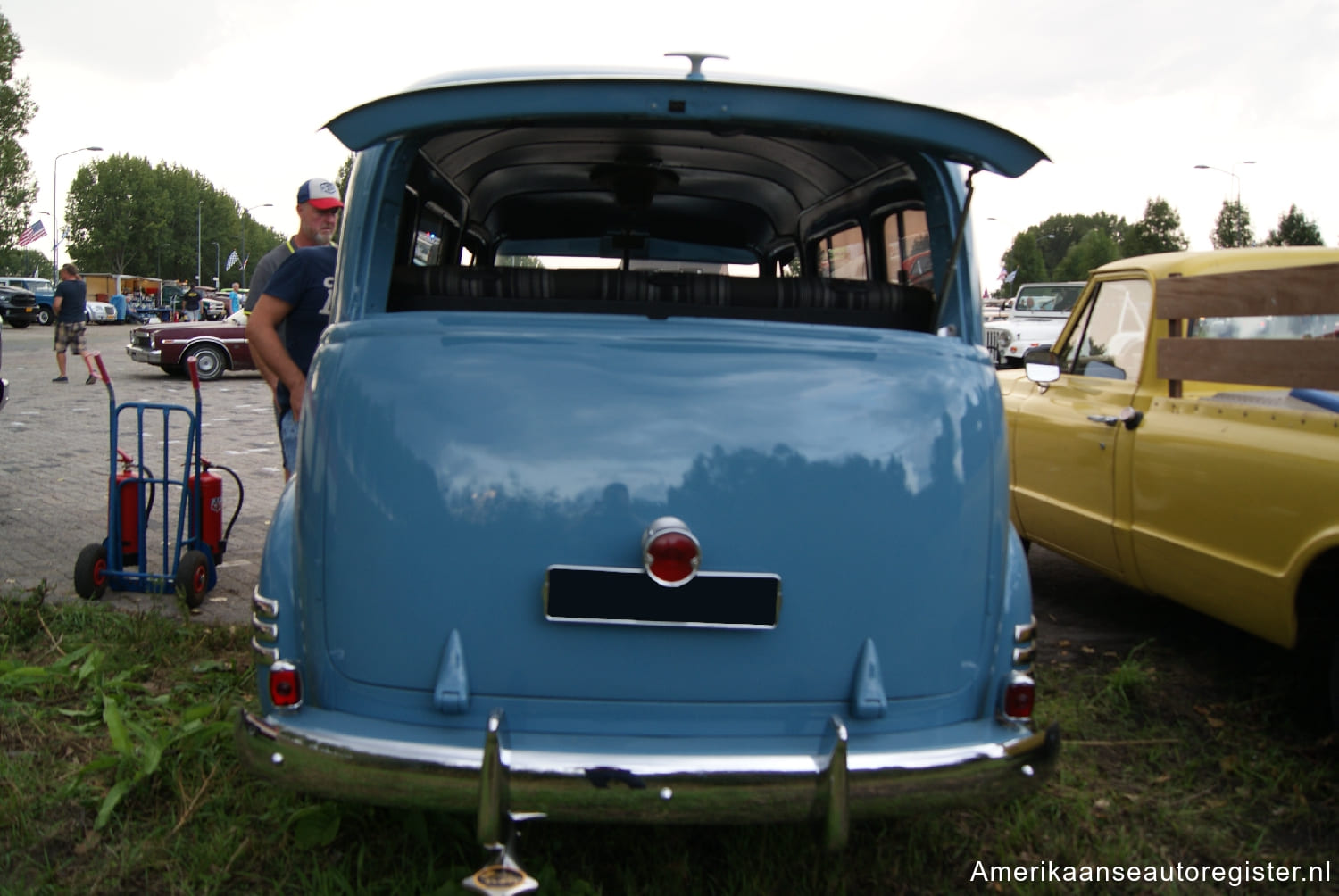 Gmc Suburban uit 1952