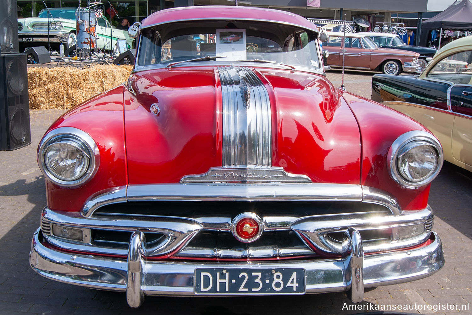 Pontiac Chieftain uit 1953