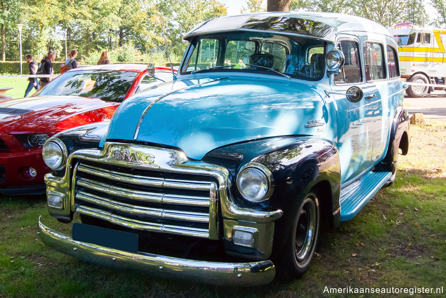 Gmc Suburban uit 1954