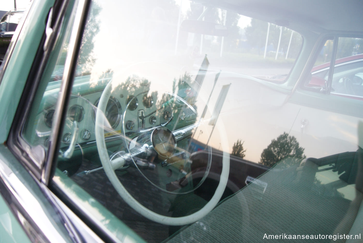 DeSoto Firedome uit 1955