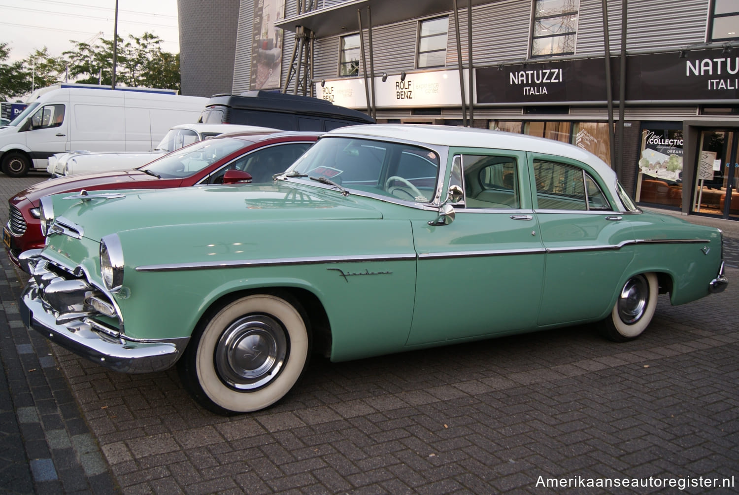 DeSoto Firedome uit 1955