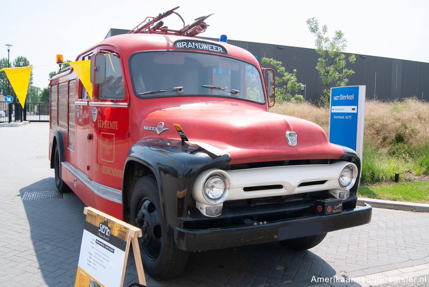 Vrachtwagens Ford uit 1955