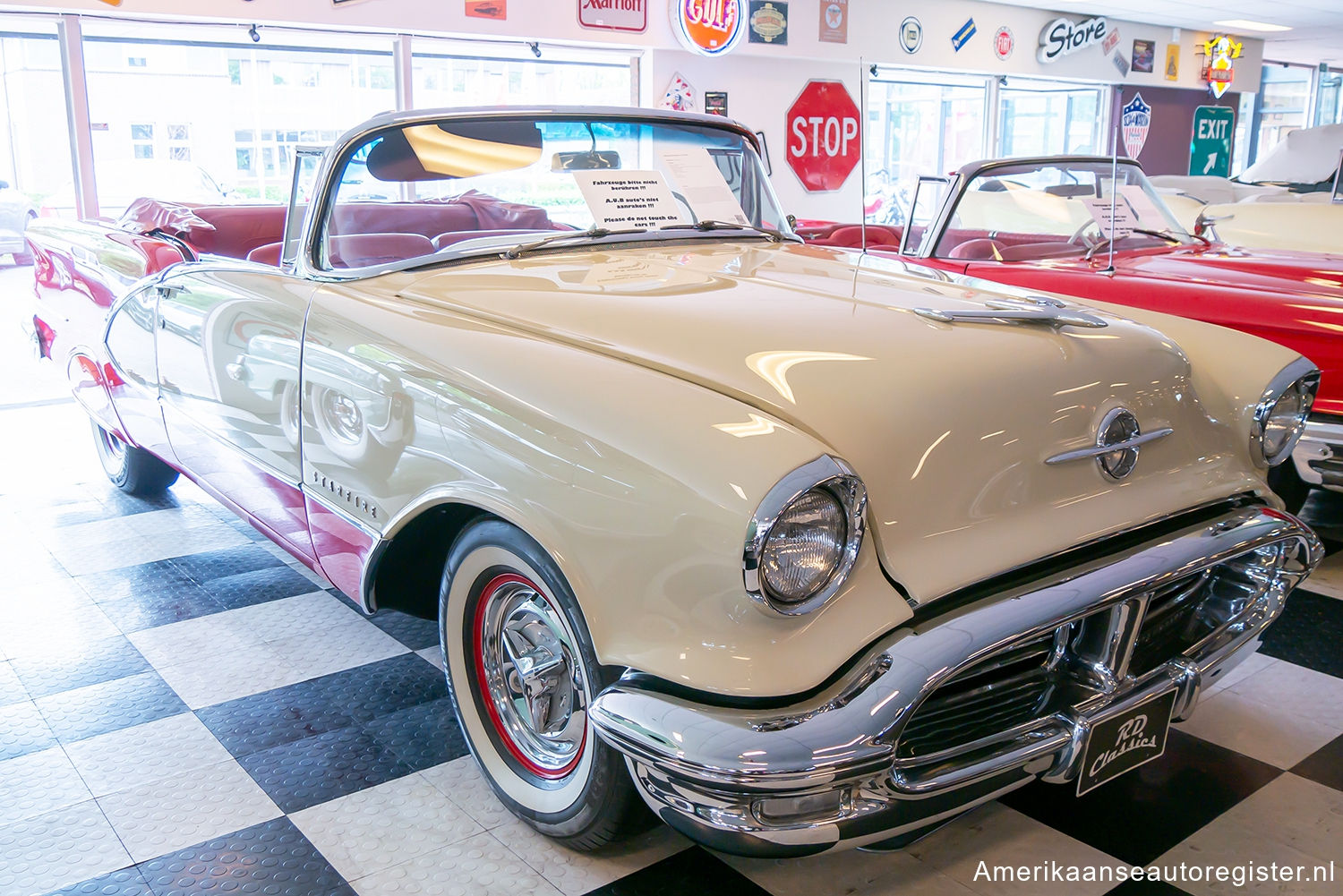 Oldsmobile Ninety-Eight uit 1956