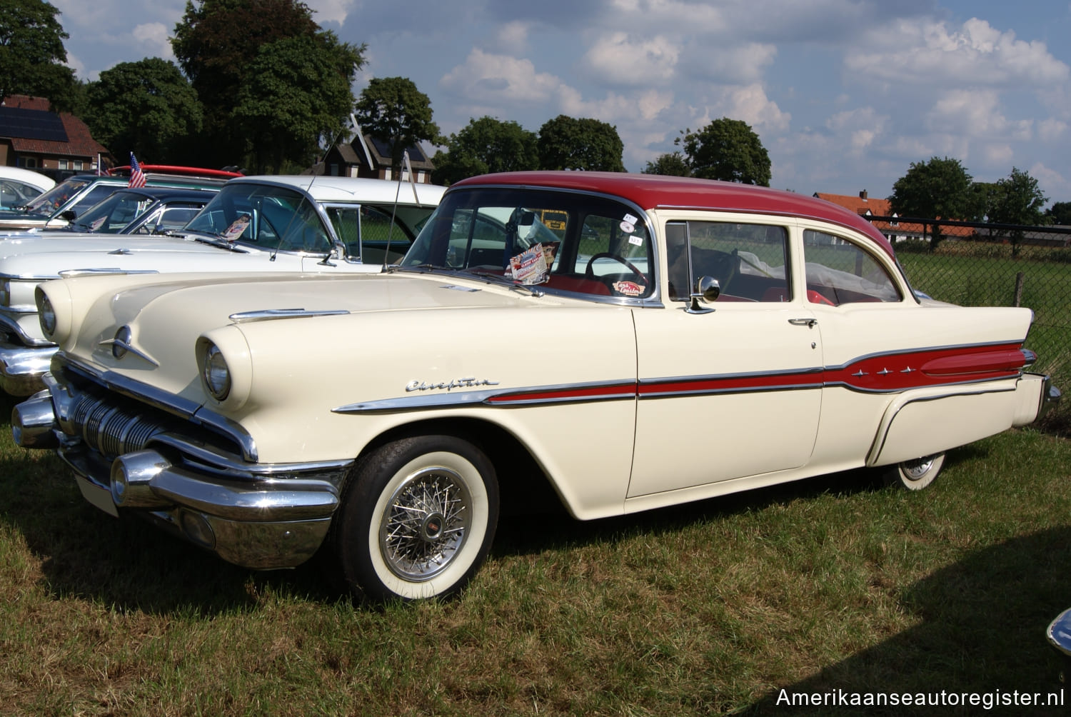 Pontiac Chieftain uit 1957