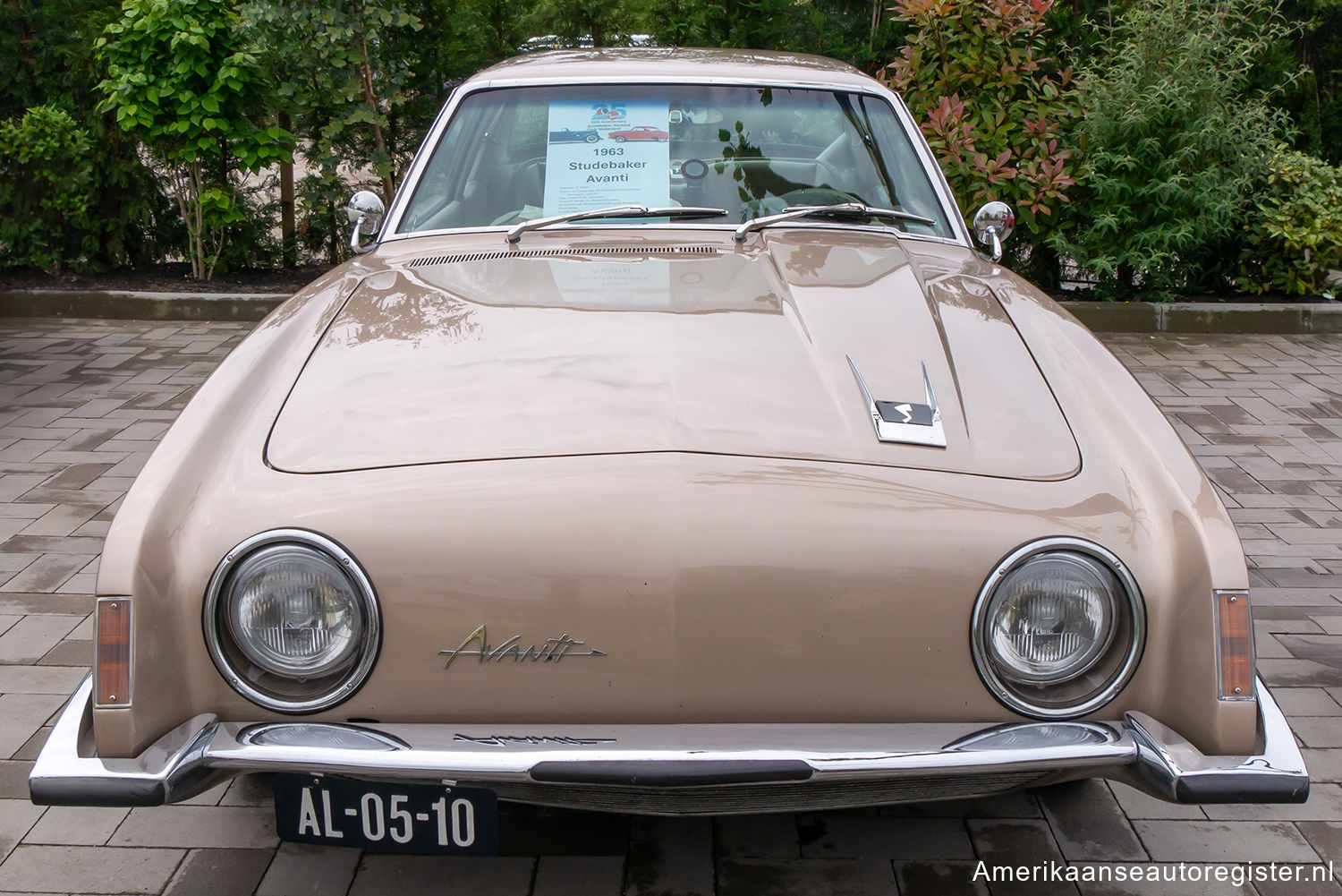 Studebaker Avanti uit 1963