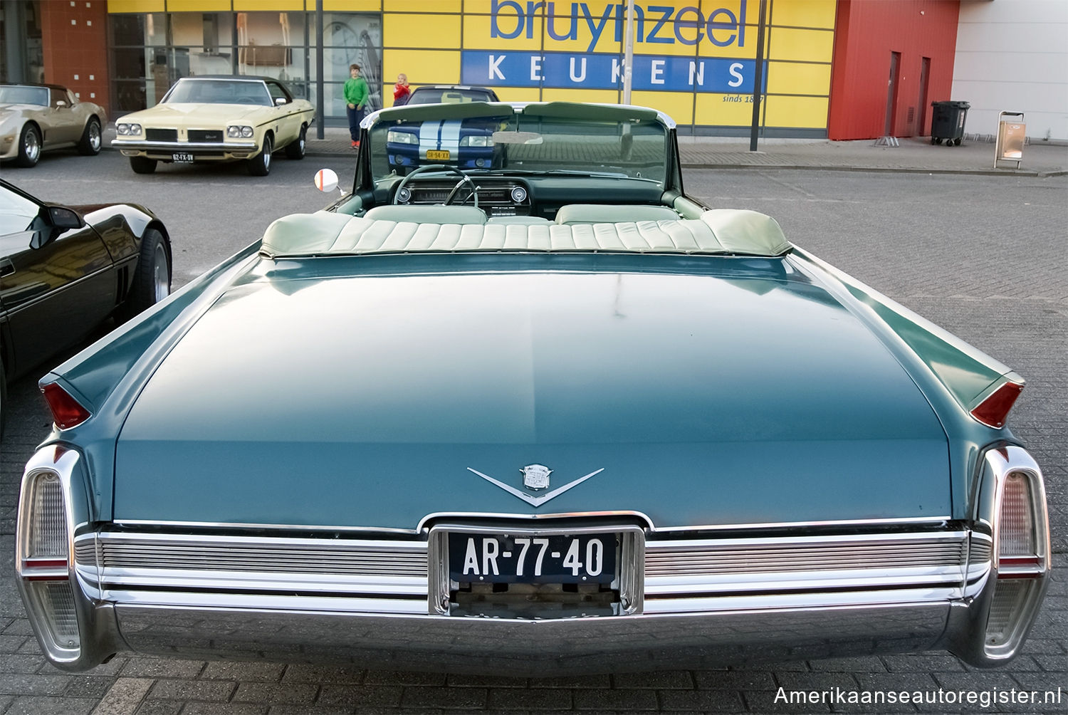 Cadillac DeVille uit 1964