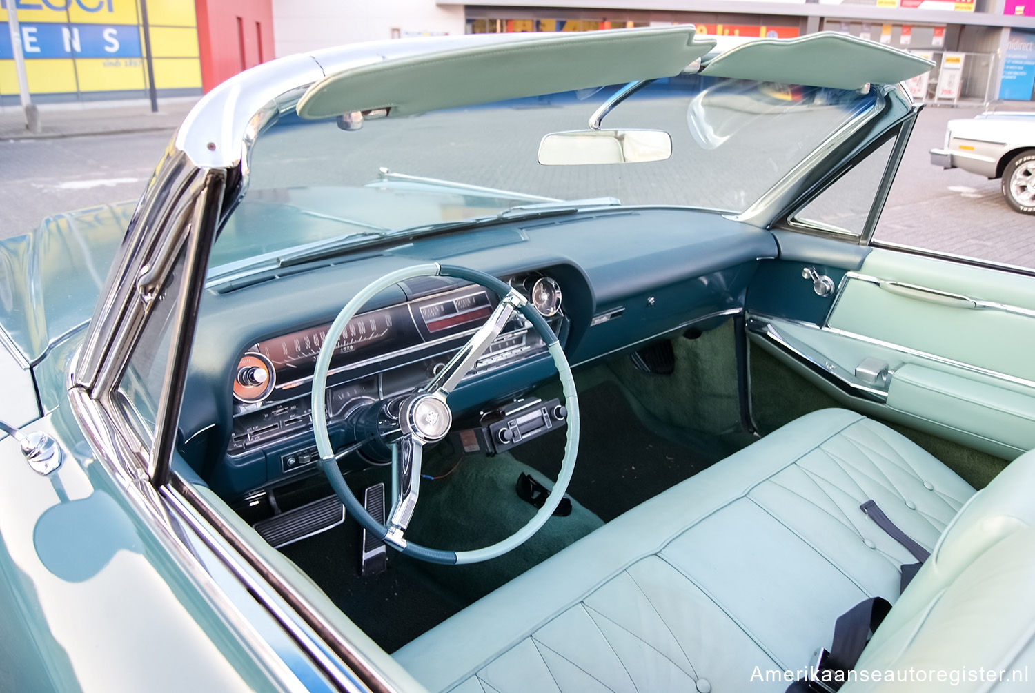 Cadillac DeVille uit 1964