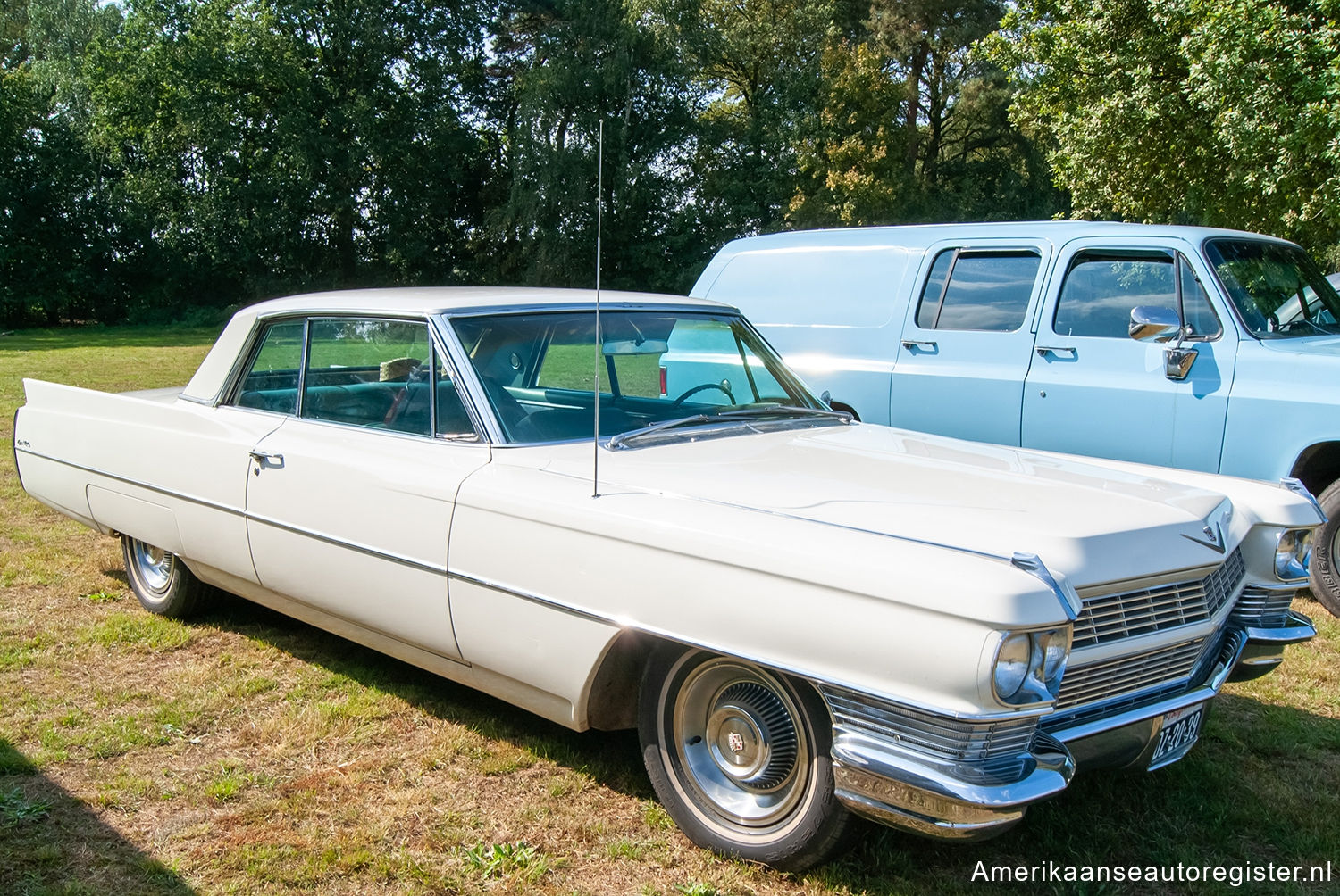 Cadillac DeVille uit 1964