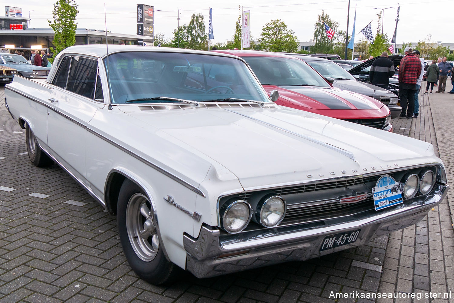 Oldsmobile 88 uit 1964