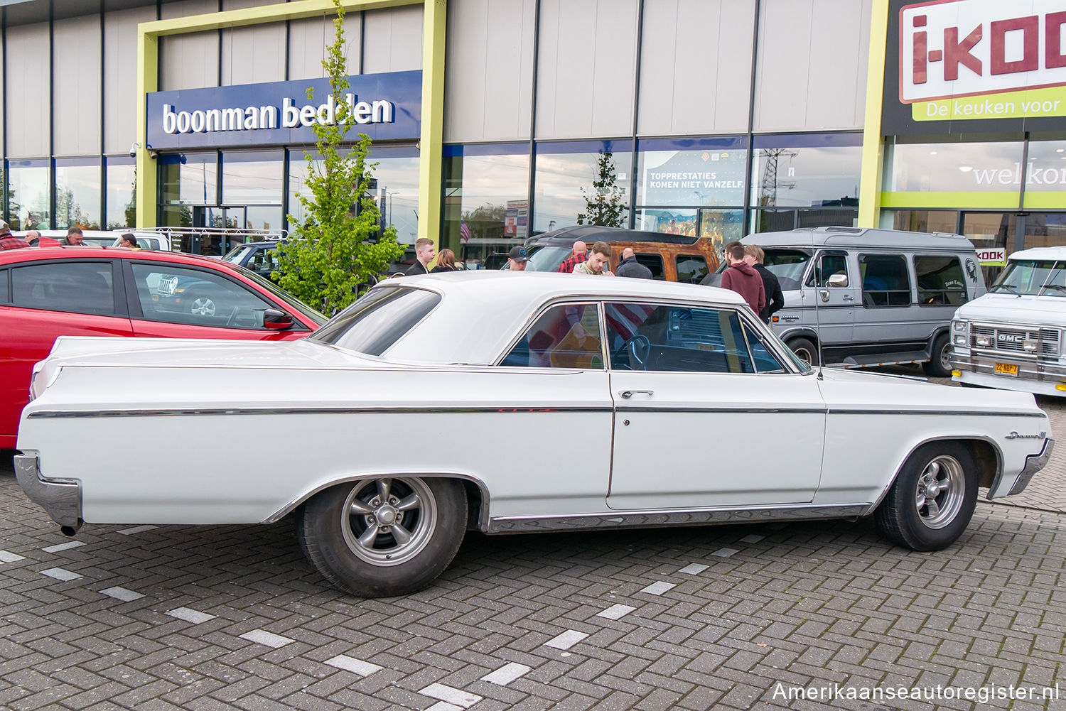 Oldsmobile 88 uit 1964