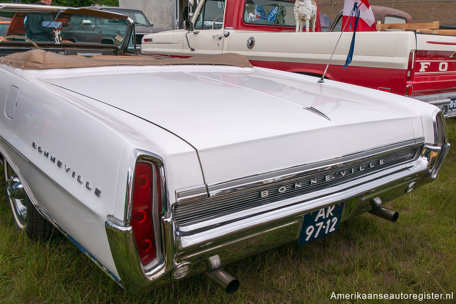 Pontiac Bonneville uit 1964