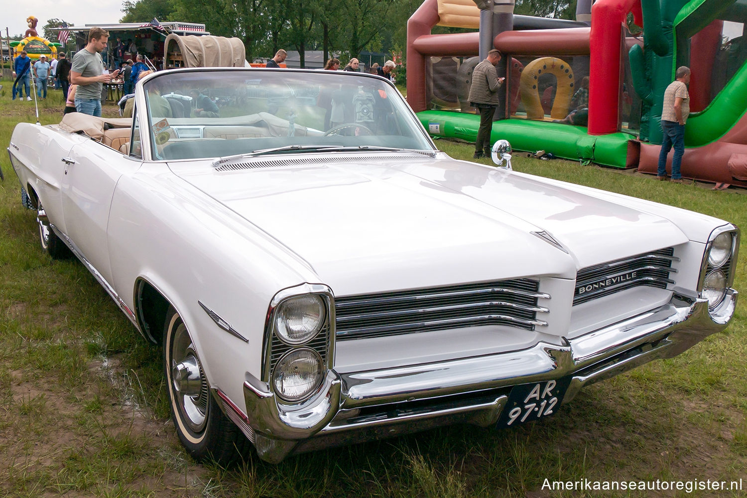 Pontiac Bonneville uit 1964