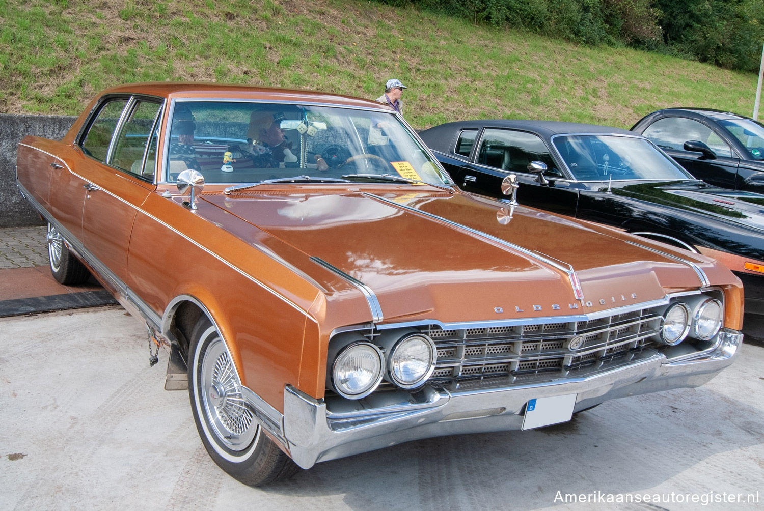 Oldsmobile Ninety-Eight uit 1965