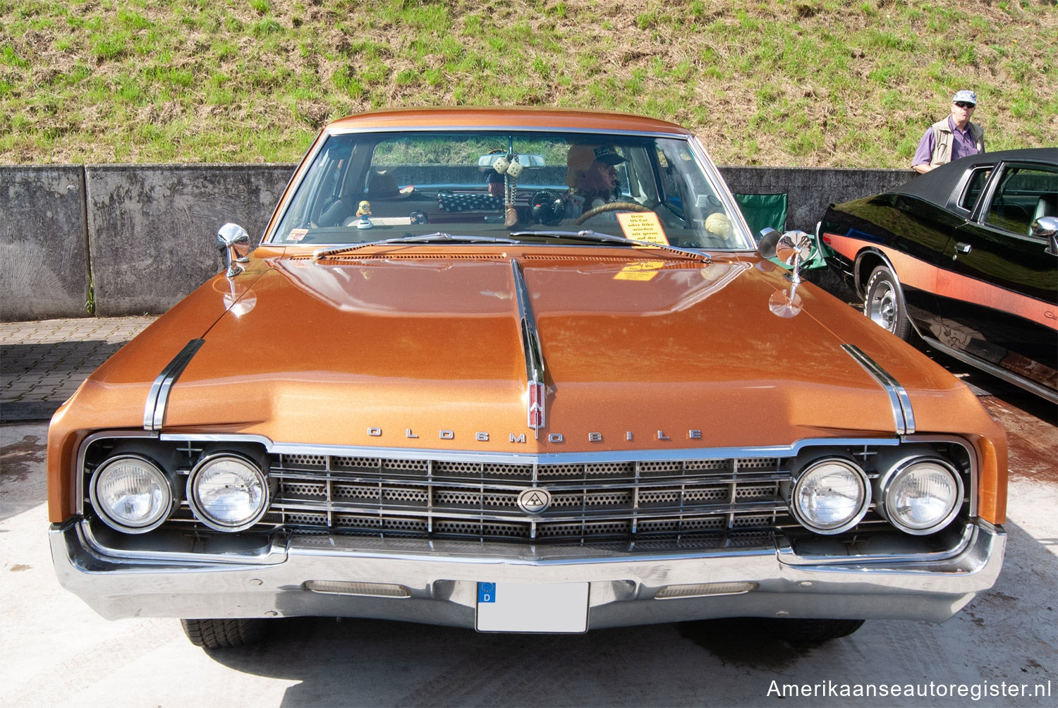 Oldsmobile Ninety-Eight uit 1965