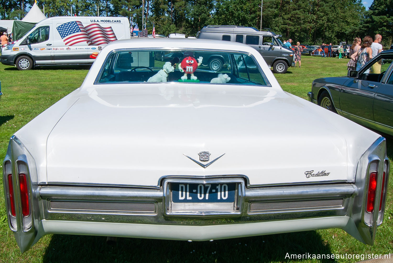 Cadillac DeVille uit 1966