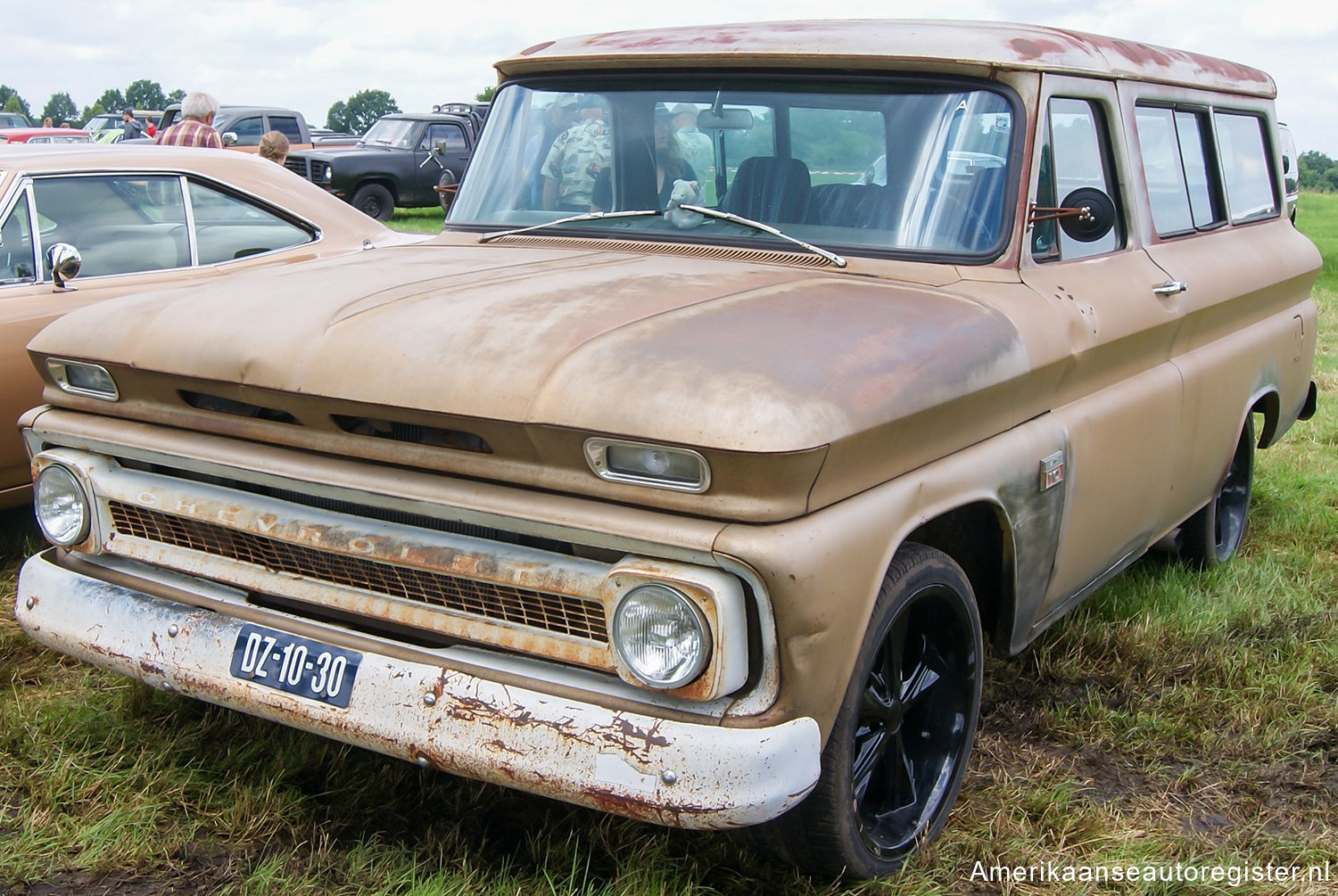 Chevrolet Suburban uit 1966