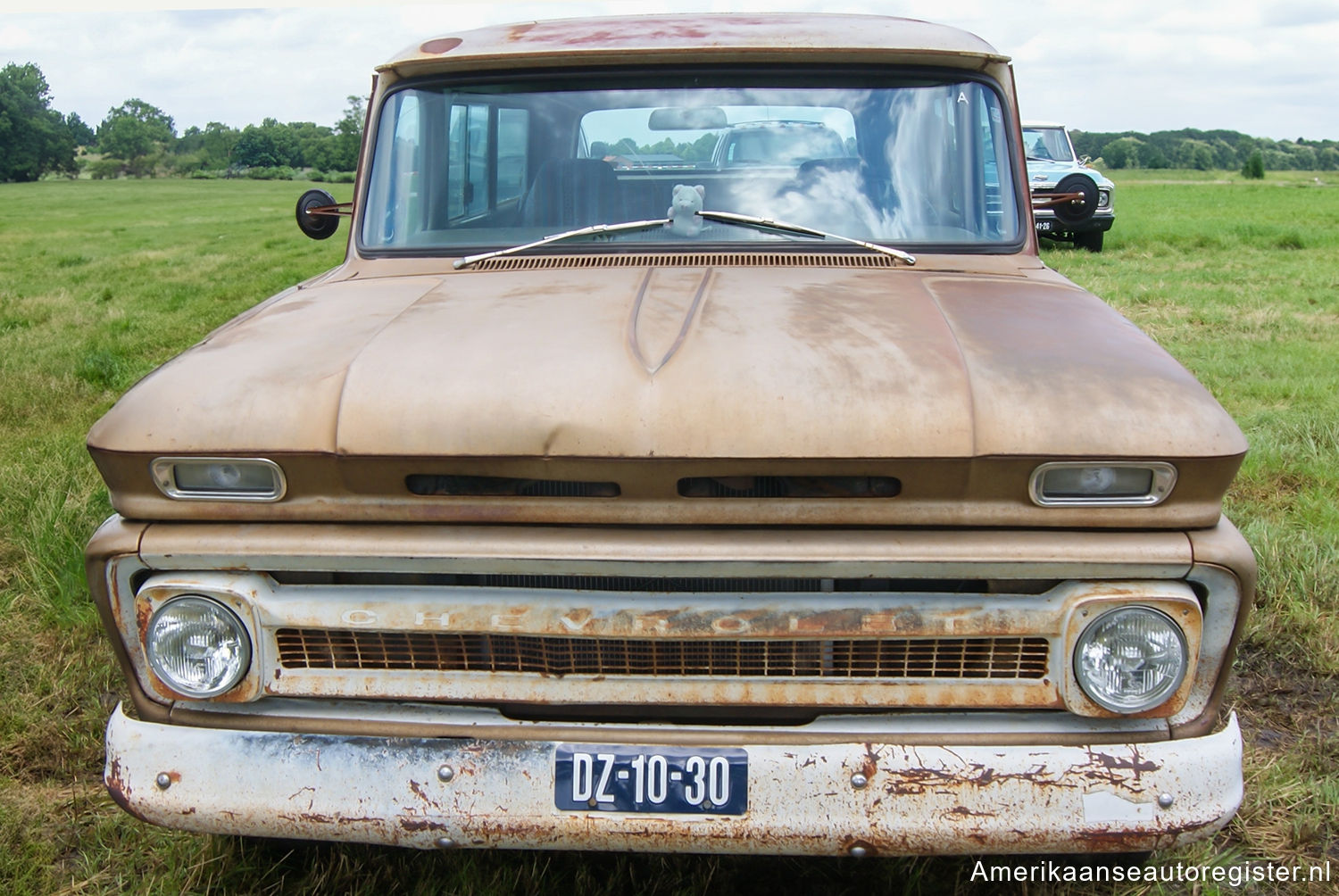 Chevrolet Suburban uit 1966