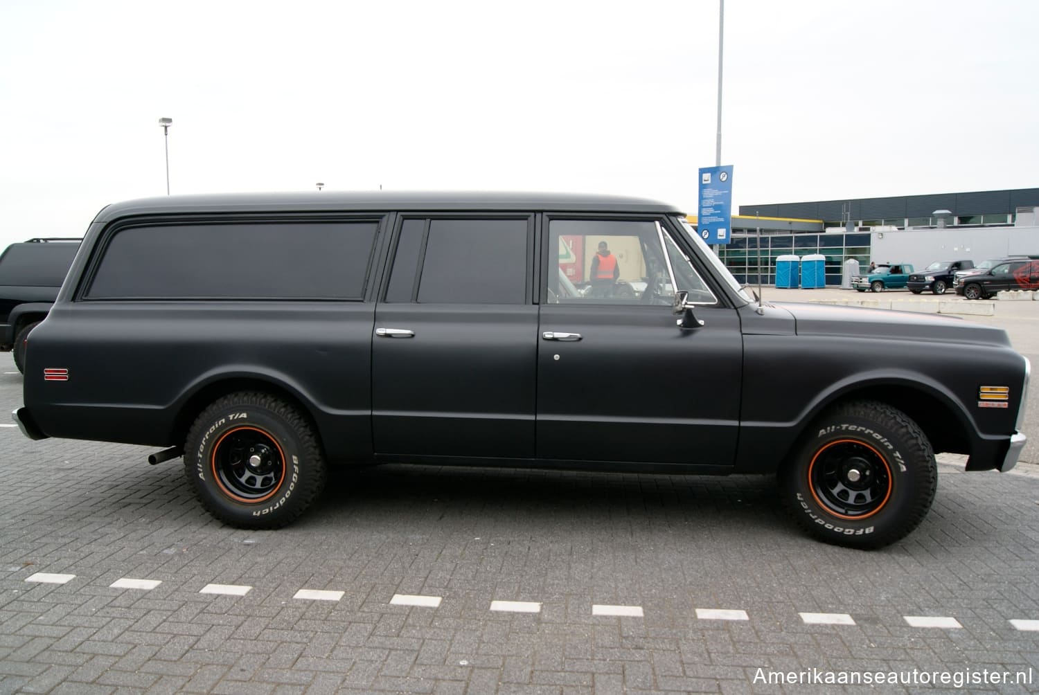 Chevrolet Suburban uit 1971