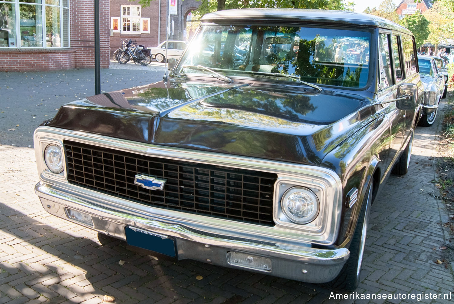 Chevrolet Suburban uit 1971