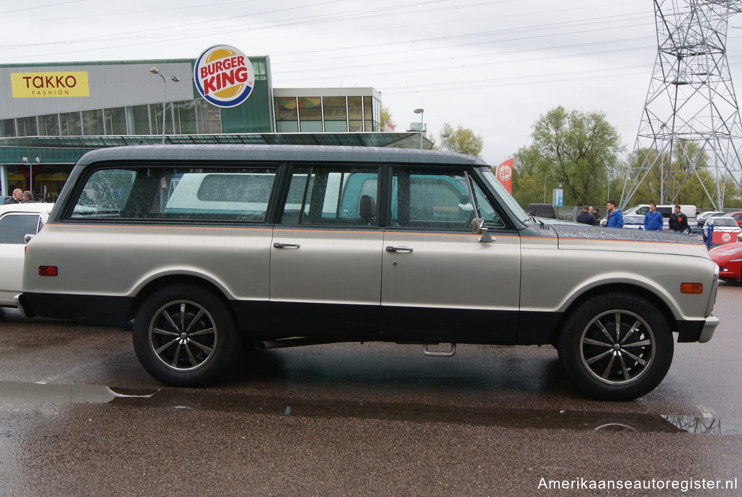 Gmc Suburban uit 1971