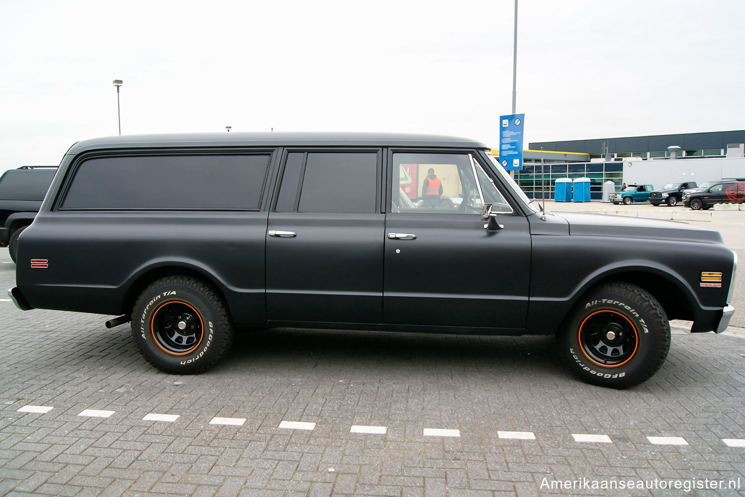 Chevrolet Suburban uit 1972