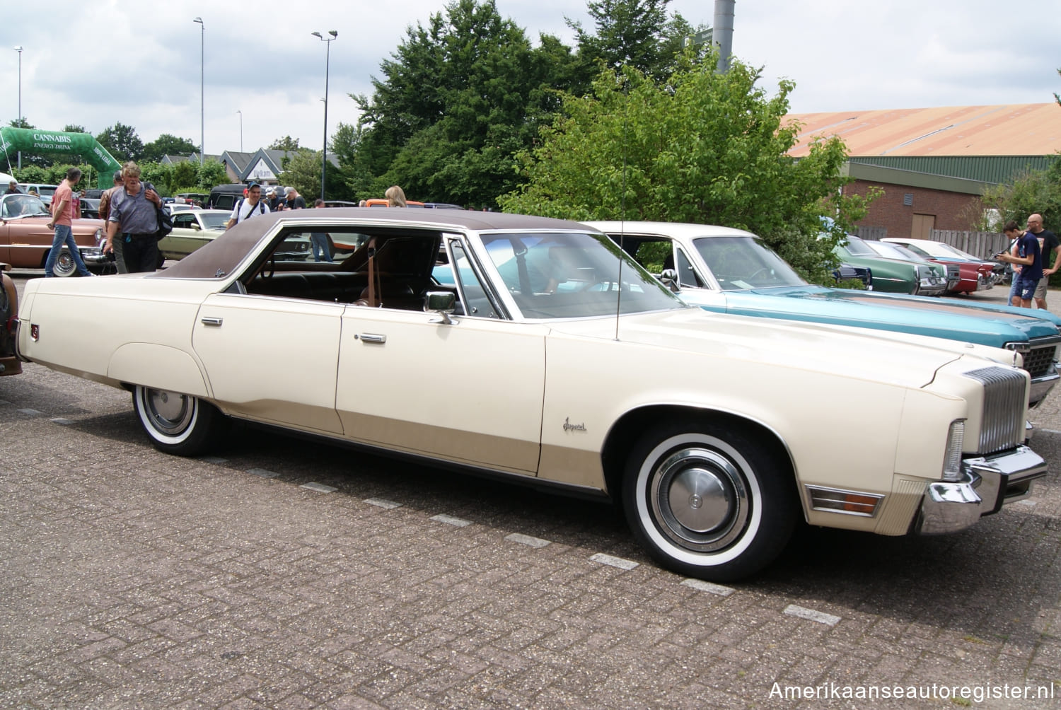 Chrysler Imperial uit 1975