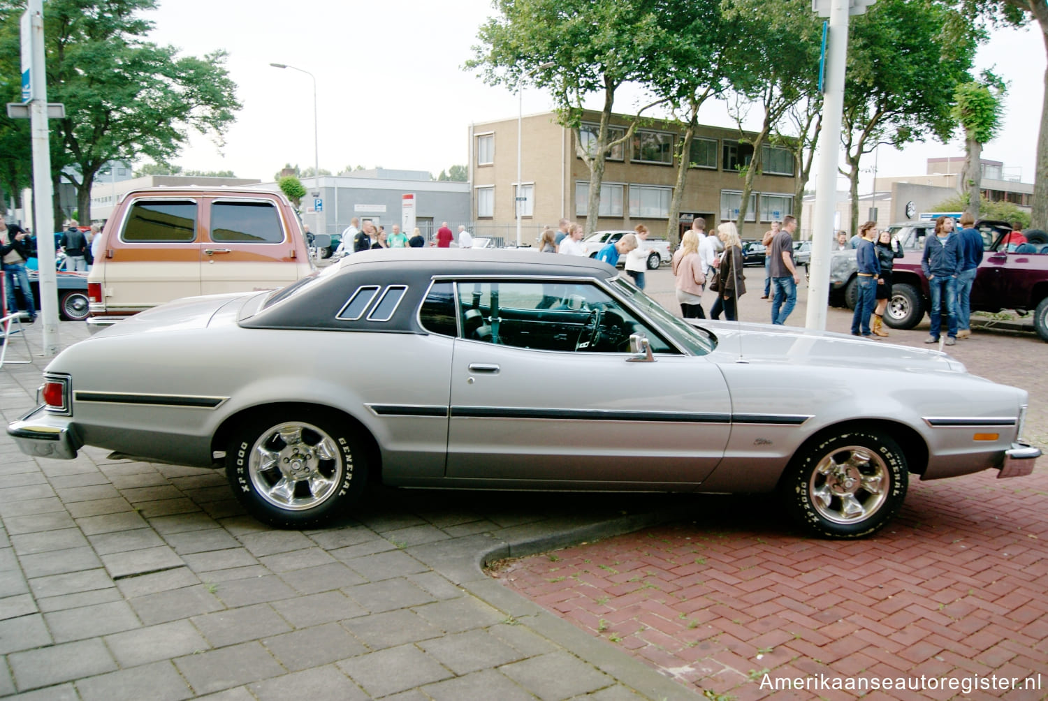 Ford Elite uit 1975