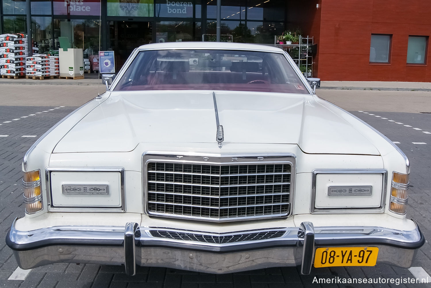 Ford LTD uit 1975