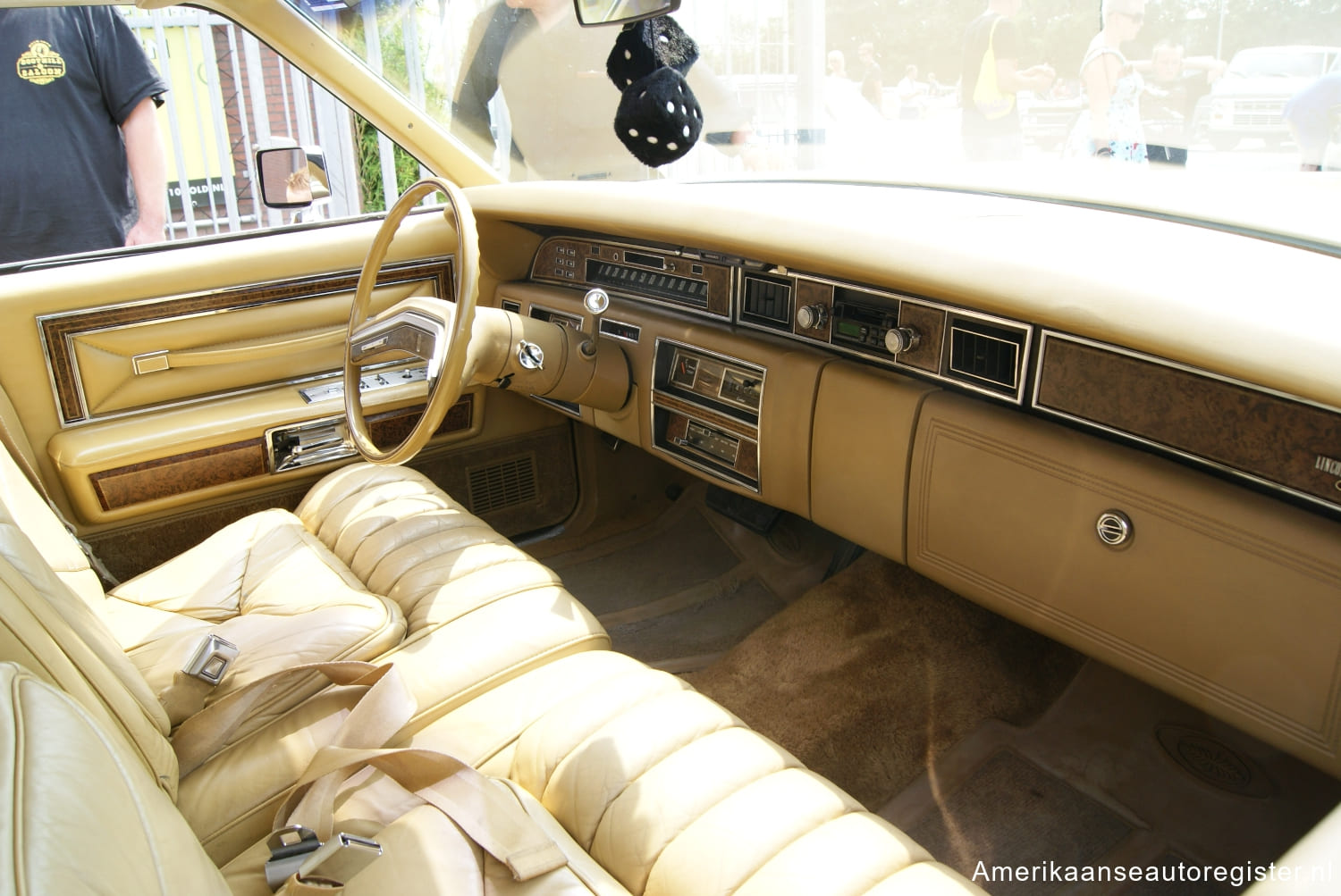 Lincoln Continental uit 1975