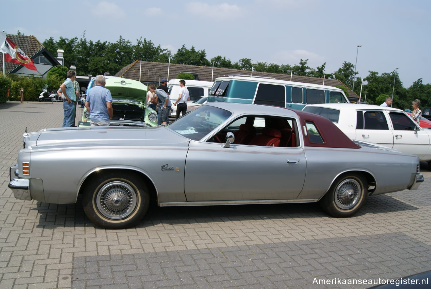 Chrysler Cordoba uit 1976