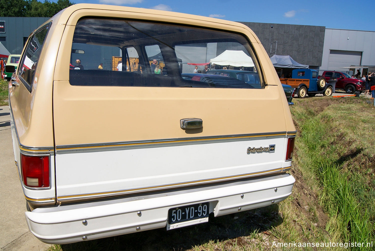 Chevrolet Suburban uit 1977