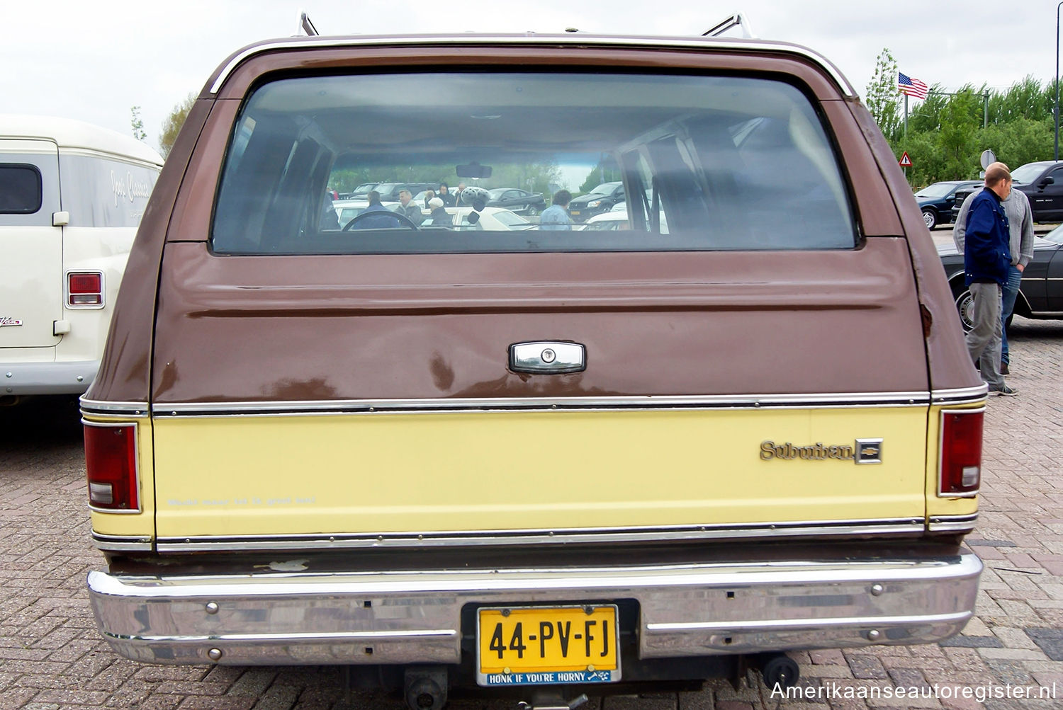 Chevrolet Suburban uit 1977