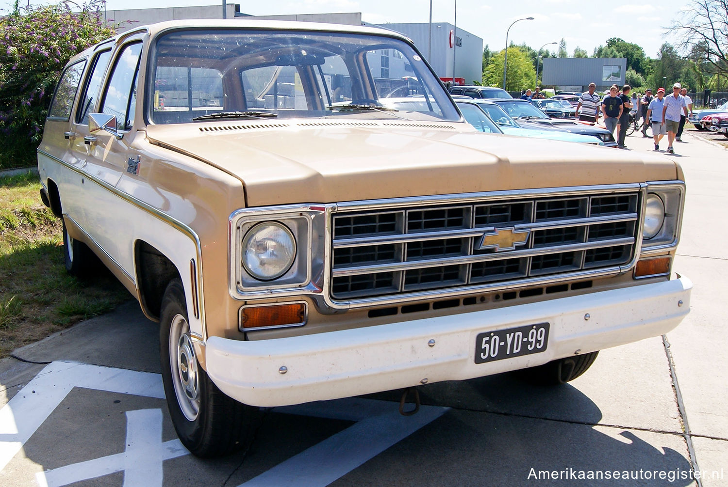 Chevrolet Suburban uit 1977