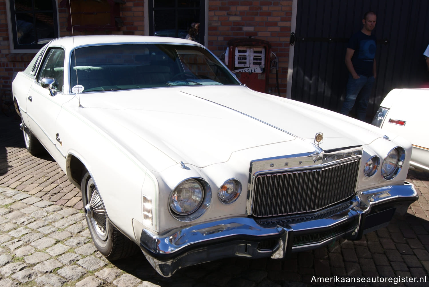 Chrysler Cordoba uit 1977