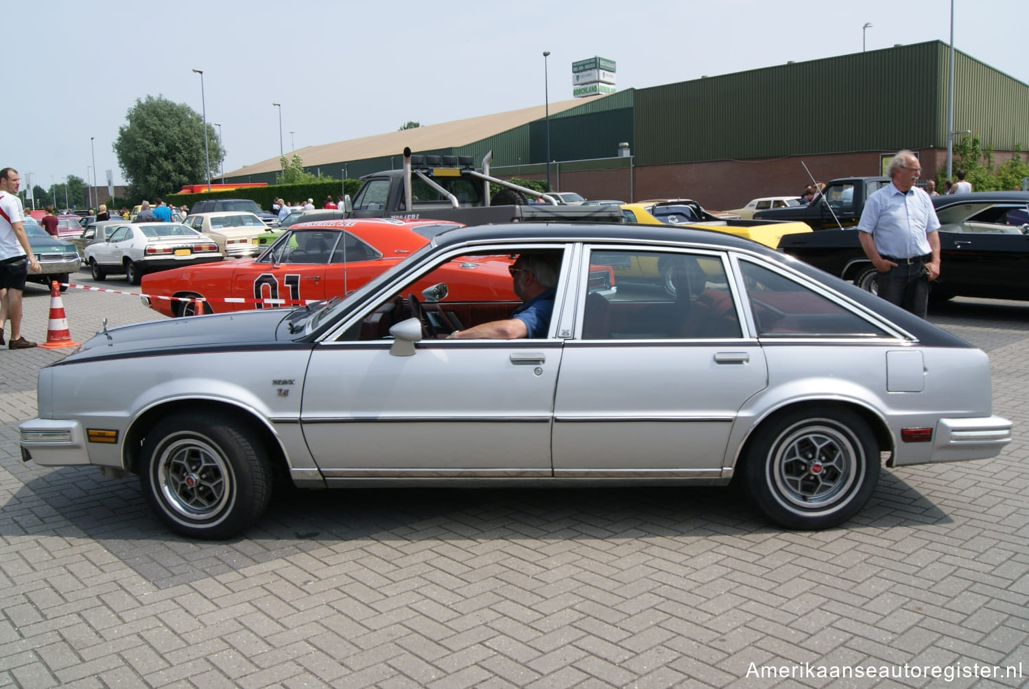 Pontiac Phoenix uit 1981