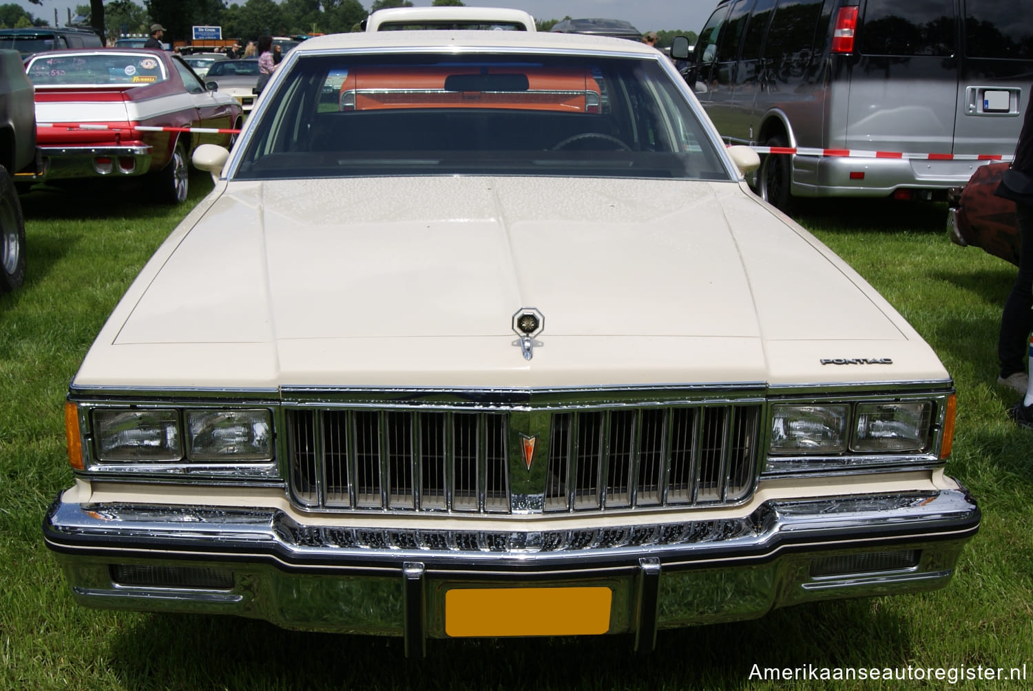 Pontiac Parisienne uit 1982