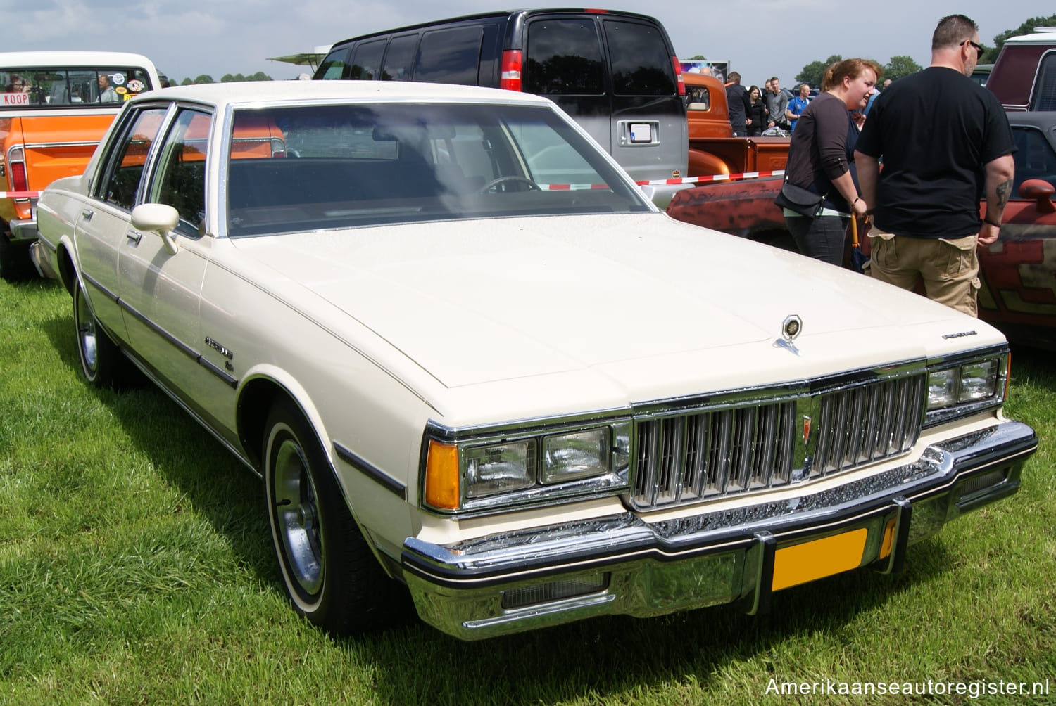 Pontiac Parisienne uit 1982