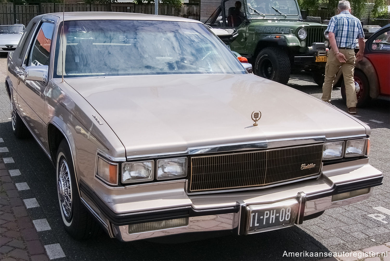 Cadillac Fleetwood uit 1985