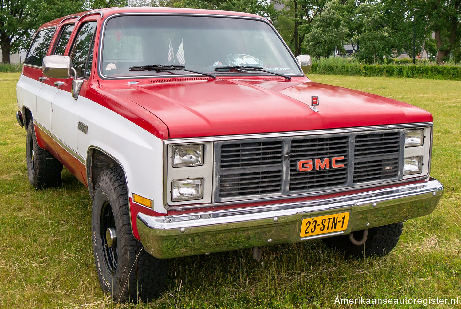 Gmc Suburban uit 1985