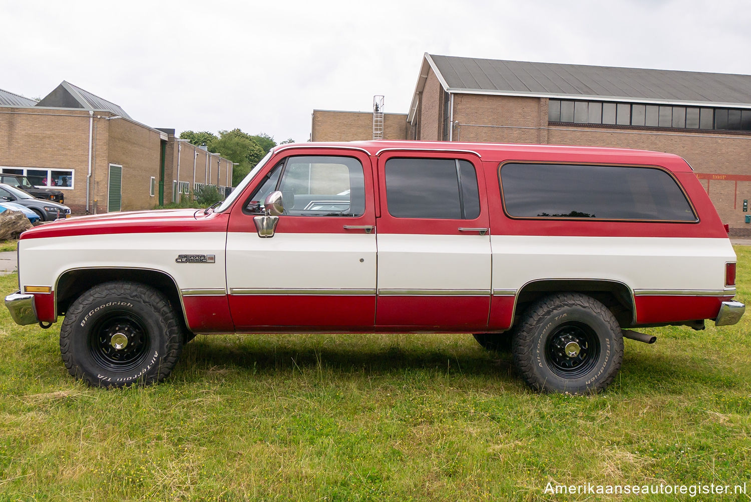 Gmc Suburban uit 1985