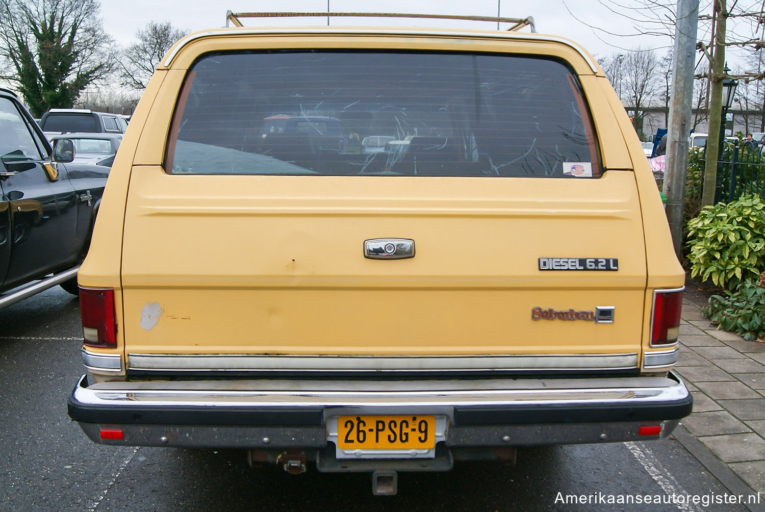 Gmc Suburban uit 1985