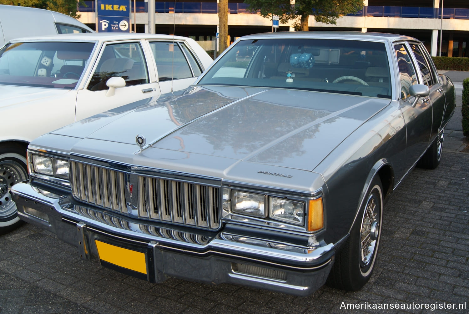 Pontiac Parisienne uit 1985