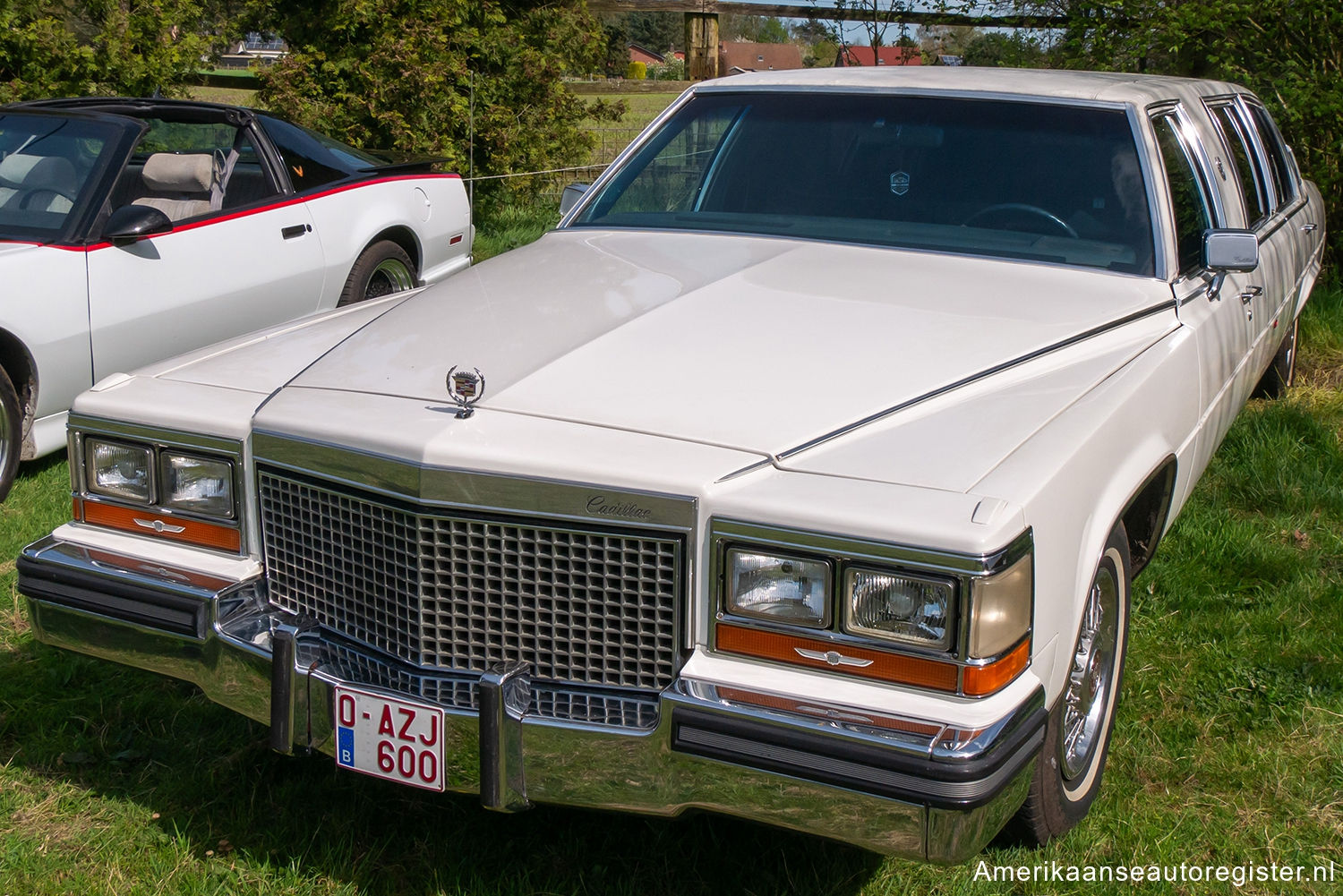 Cadillac Brougham uit 1987